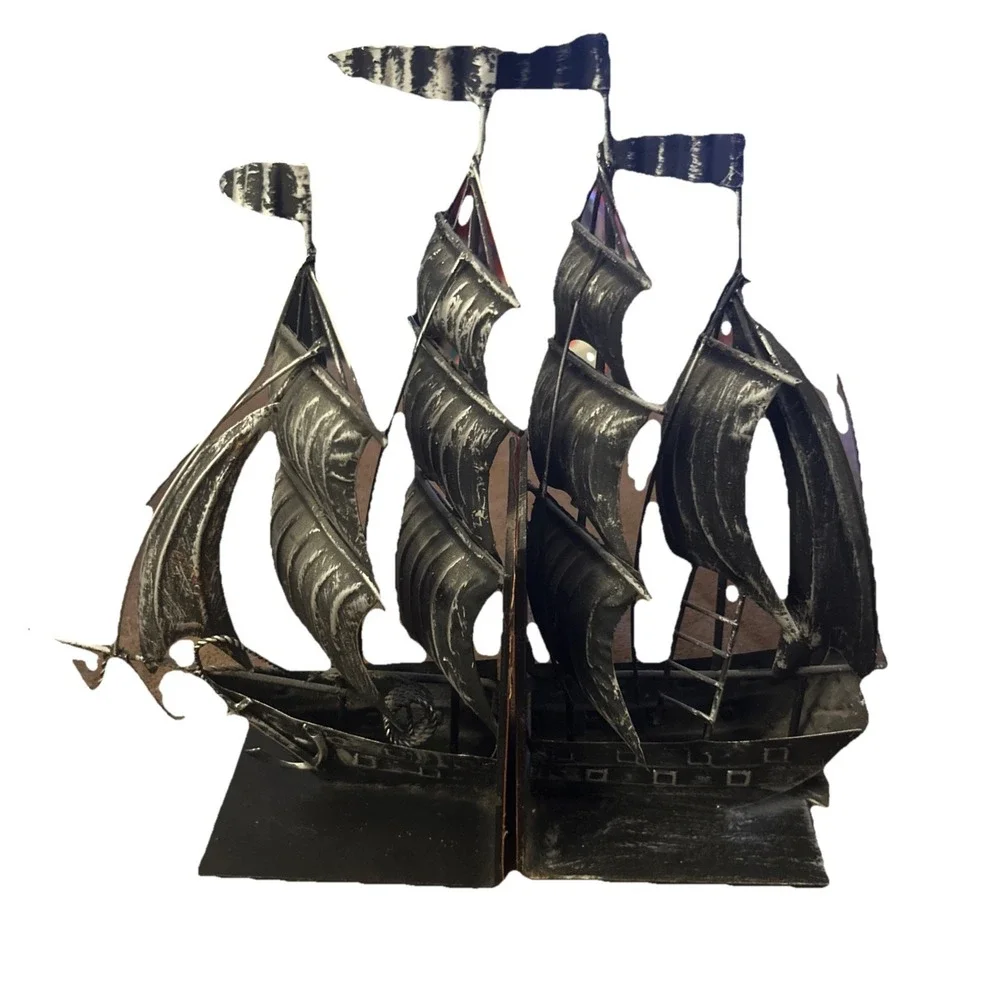 Vintage Hong Kong Ship Bookends Nautical Sails Schooner Sailing Red Felt Bottom
